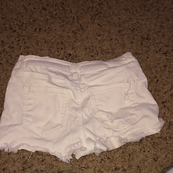 ADORABLE🌼❤️Women’s Shorts - Picture 4 of 5